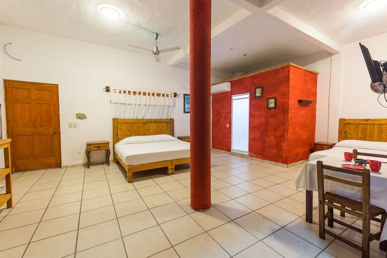 Aparthotel Traditional Sierra Leon Oceanfront Rooms