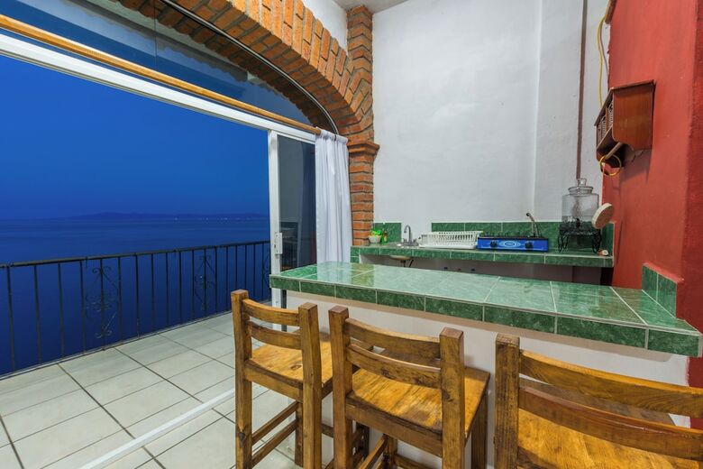 Aparthotel Traditional Sierra Leon Oceanfront Rooms