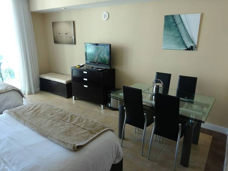 Apartamentos Ocean Million Dollar View Studio + Balcony #3