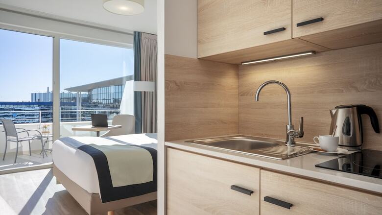 Hotel Residhome Nice A�roport