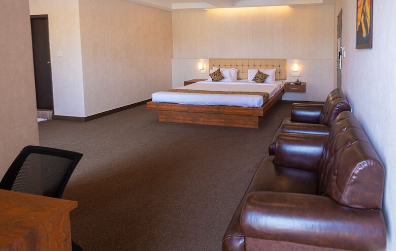 Hotel Vera By Bisque Brookefield