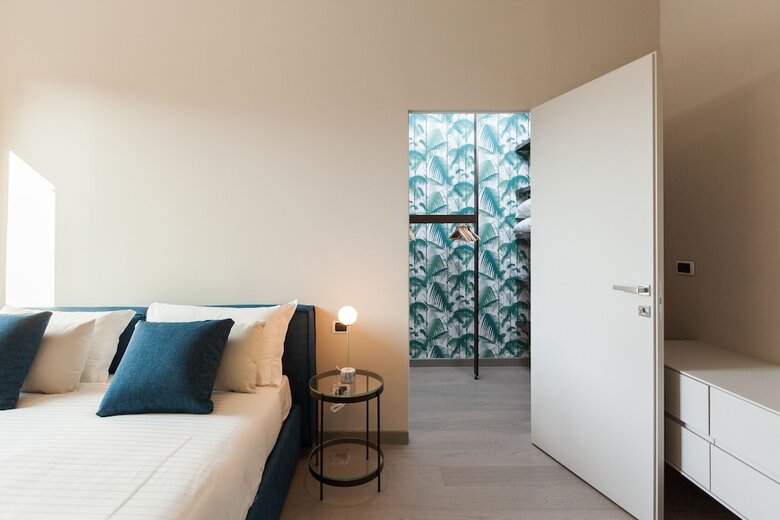 Easyhomes - Duomo Suites & Apartments