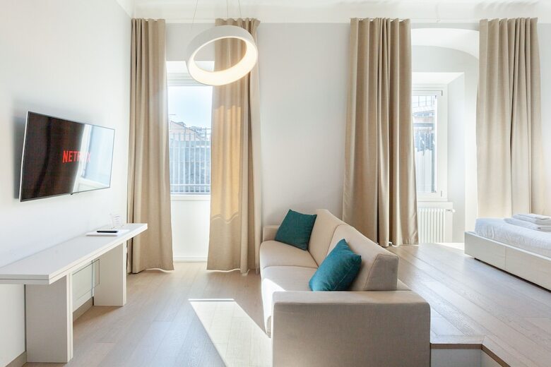 Easyhomes - Duomo Suites & Apartments