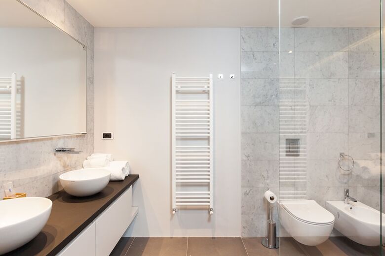 Easyhomes - Duomo Suites & Apartments