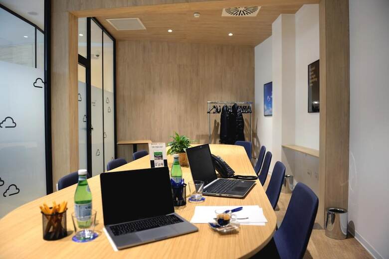 Hotel Air Rooms Rome Airport By Hellosky
