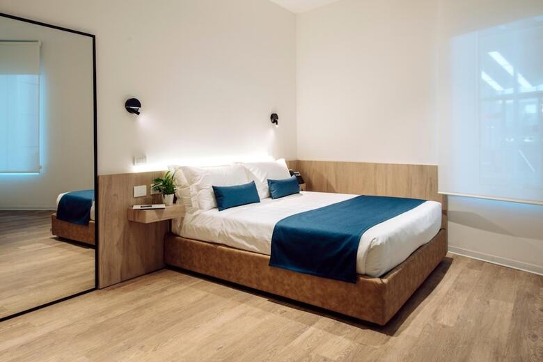 Hotel Air Rooms Rome Airport By Hellosky