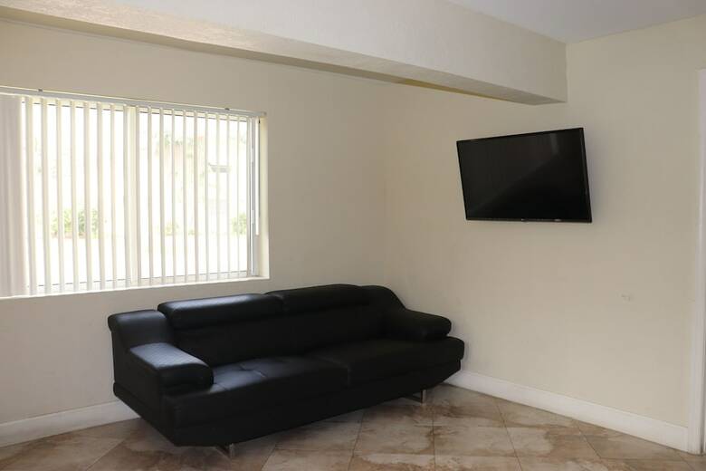 Hotel Curtis Inn & Suites
