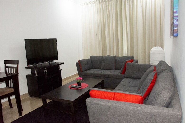 Hotel Flowers Inn 2
