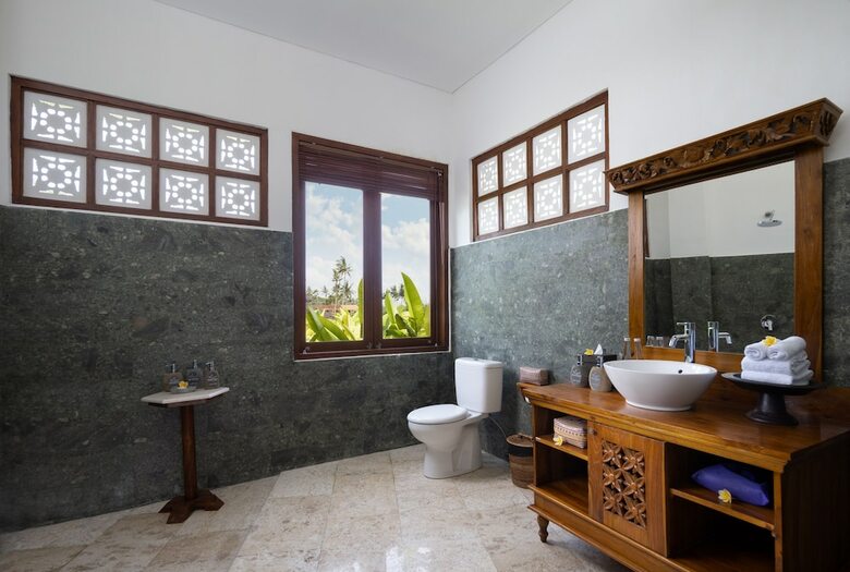 Hotel Swan Paradise A Pramana Experience