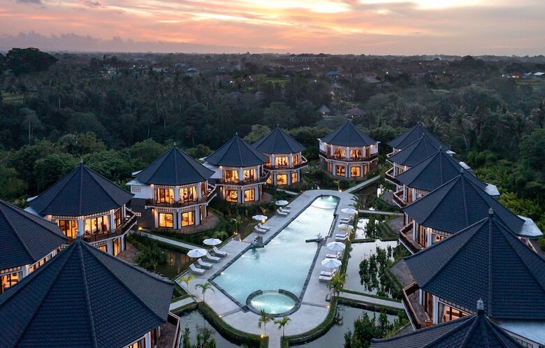 Hotel Swan Paradise A Pramana Experience