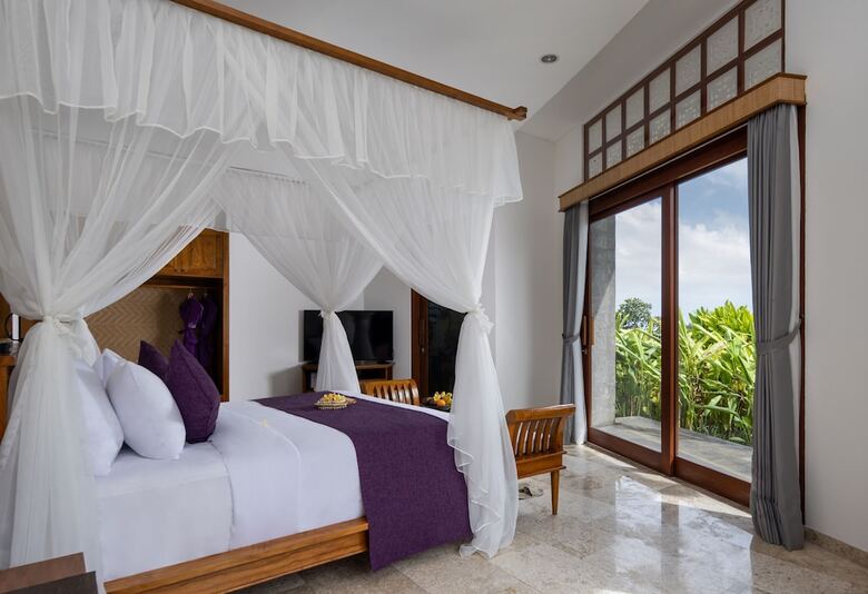 Hotel Swan Paradise A Pramana Experience