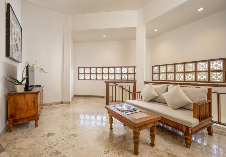 Hotel Swan Paradise A Pramana Experience