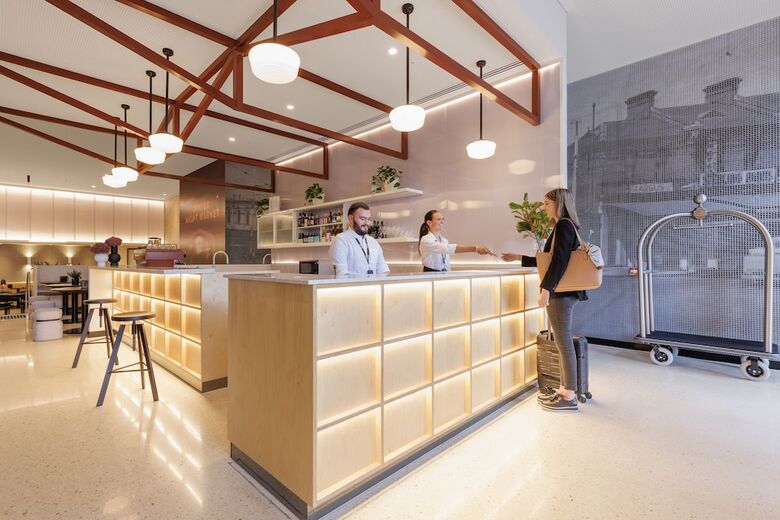 Hotel Veriu Queen Victoria Market