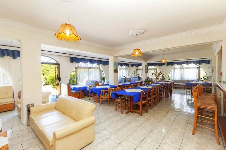 Room-studio In Polis - Just 800 M From T