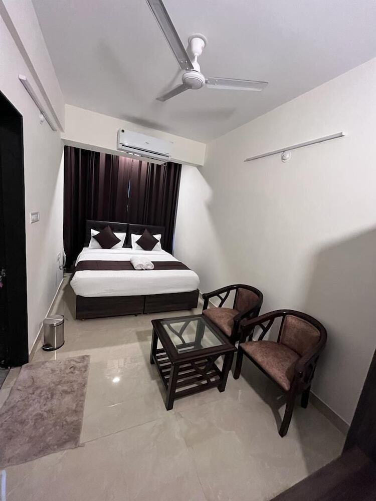 Hotel La Mer Beach Resorts