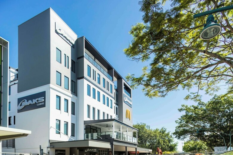 Oaks Cairns Hotel