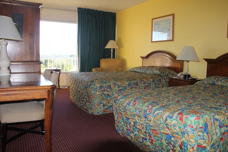 Hotel Cruise Port Inn