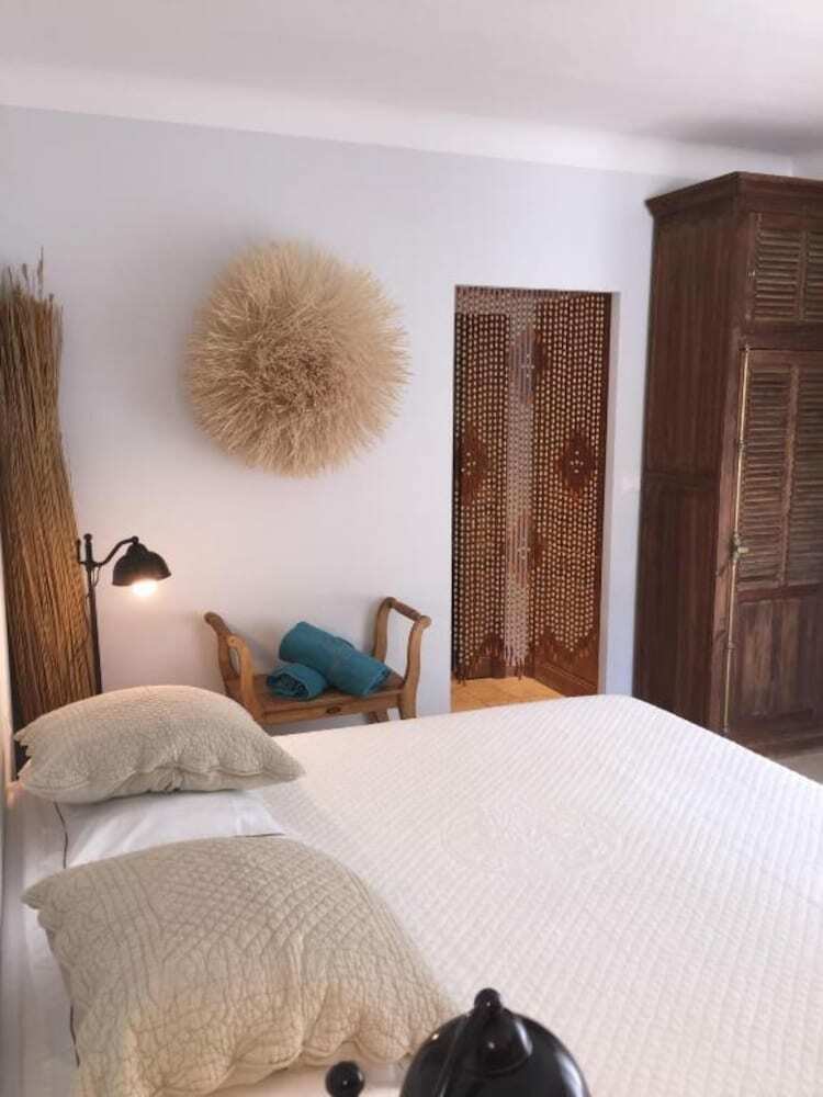 Auberge De L'oum�de