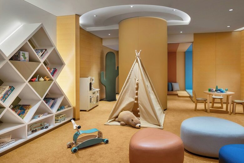 Sheraton Hong Kong Tung Chung Hotel