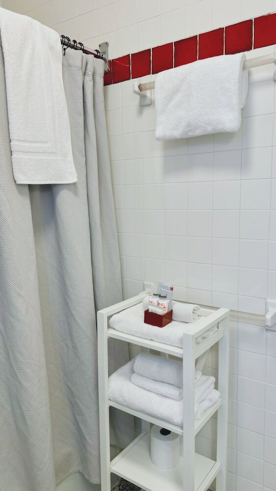 Touchstone Hotel - City Center