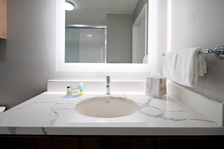 Hotel Staybridge Suites Long Beach Airport By Ihg