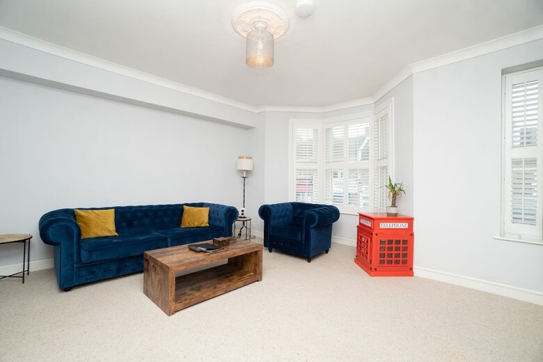 Apartamentos Homely And Modern Maisonette In Vibrant Bristol