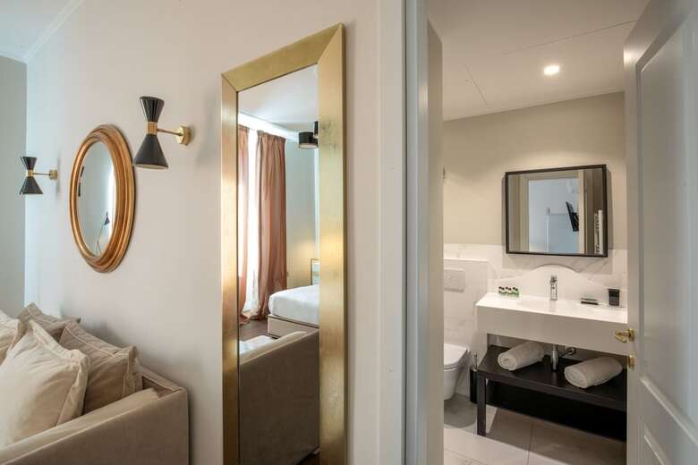 Hotel Daplace - Corso Monforte Suites