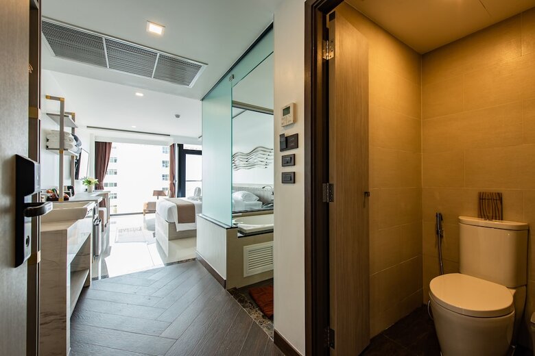 Blackwoods Hotel Pattaya