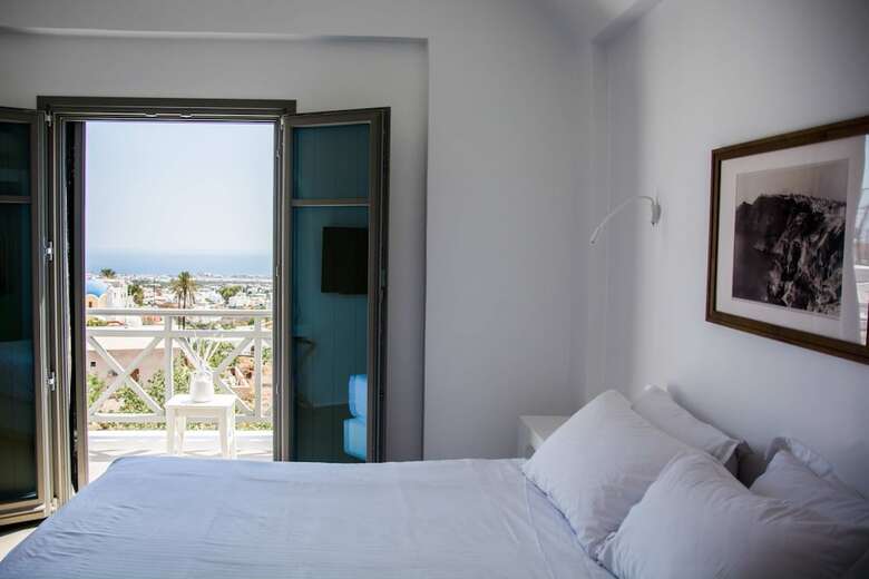 Amphitrite Suites Santorini