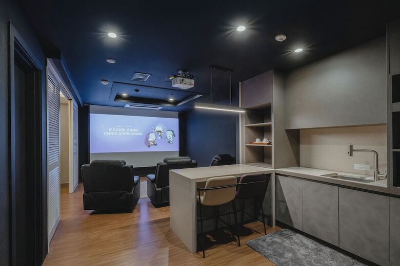 Felix By Stx Hotel & Suite