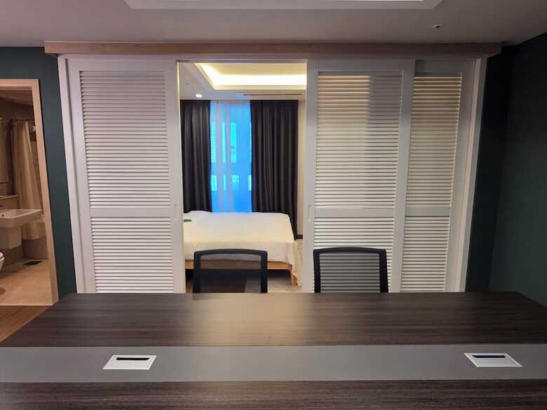 Felix By Stx Hotel & Suite