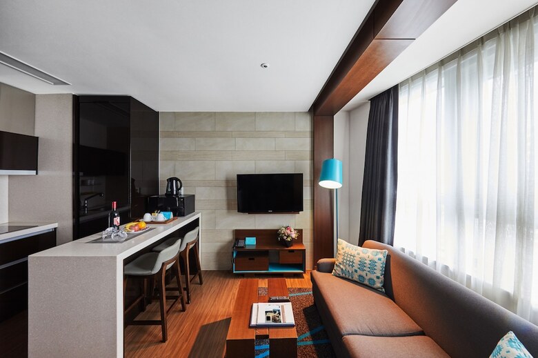 Felix By Stx Hotel & Suite