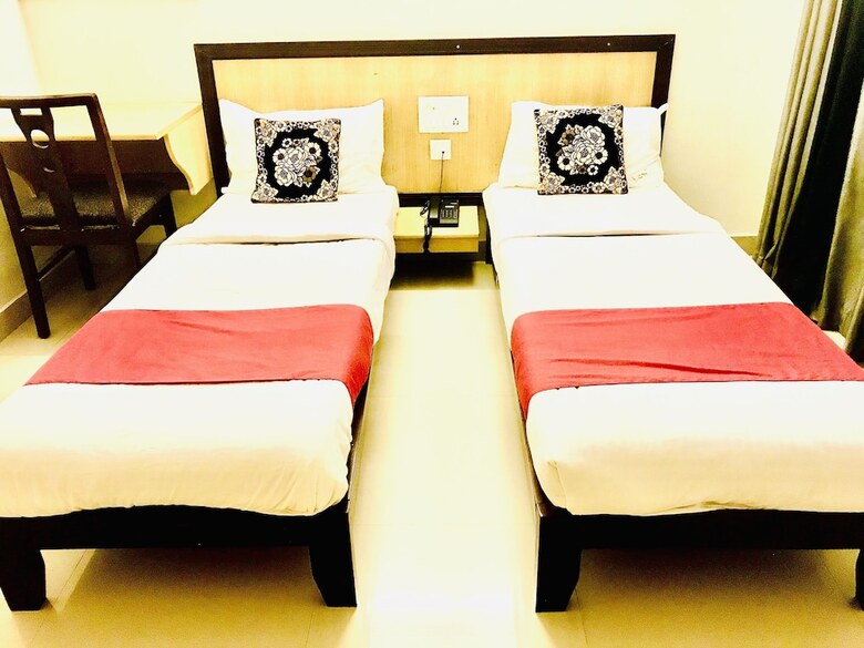 Hotel Halfmoon Hospitality