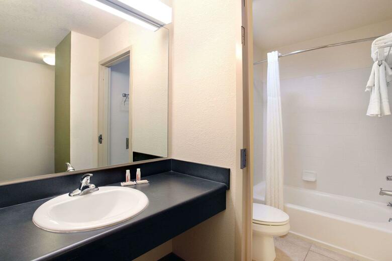 Hotel Days Inn Darien