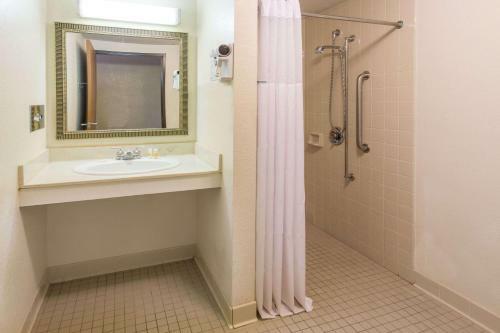 Hotel Days Inn Sheboygan/the Falls