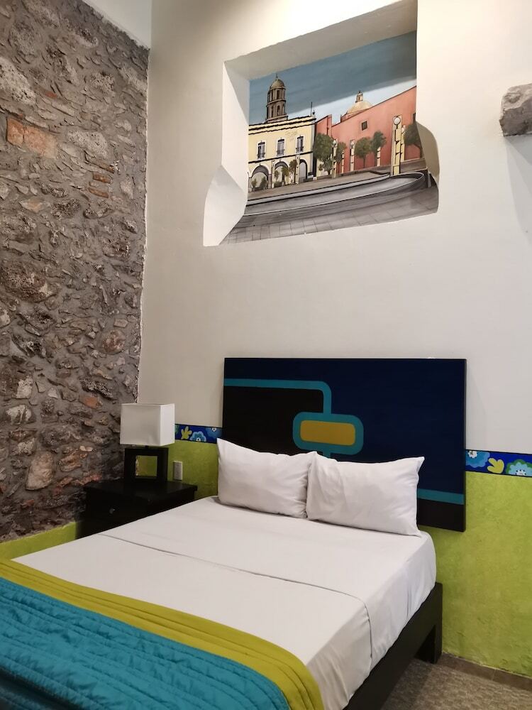 Hotel Mes�n Santa Clara