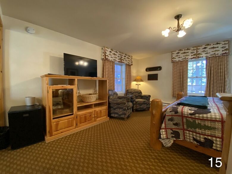 Hotel River Ranch Lodge & Restaurant