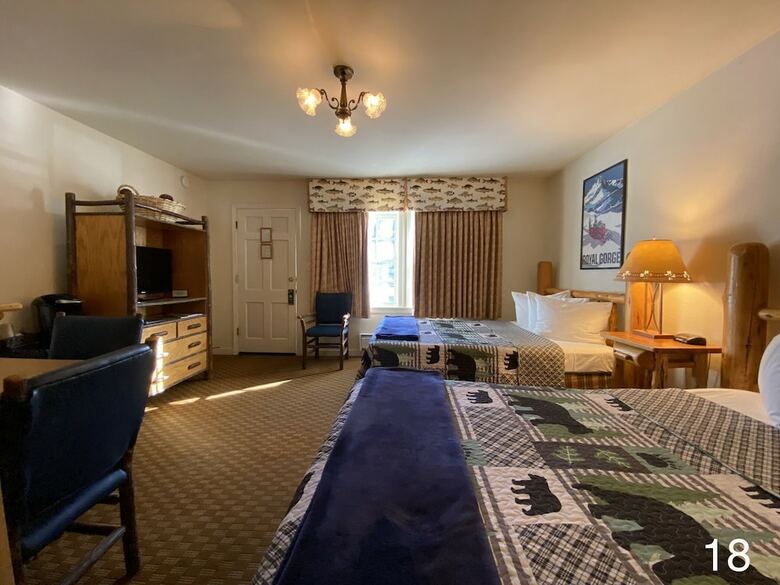 Hotel River Ranch Lodge & Restaurant