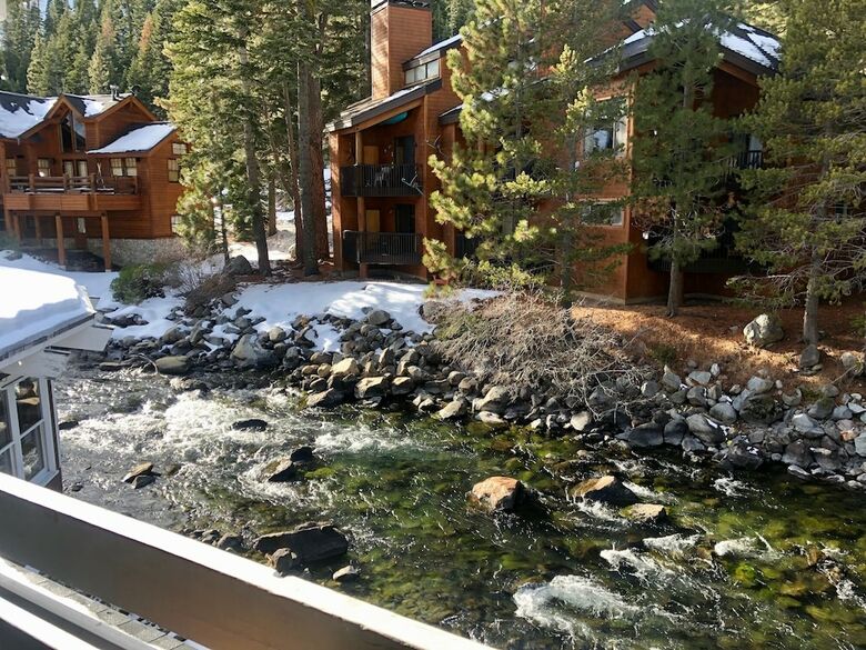 Hotel River Ranch Lodge & Restaurant