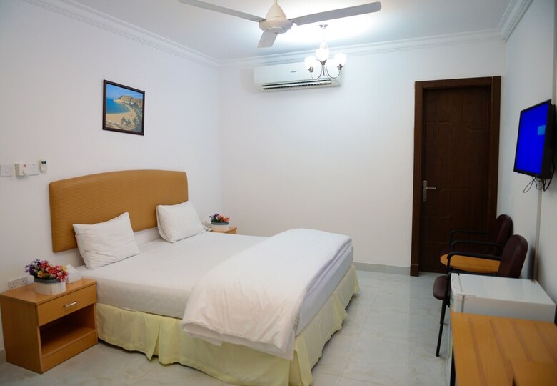 Aparthotel Oasis Hotel Apartments
