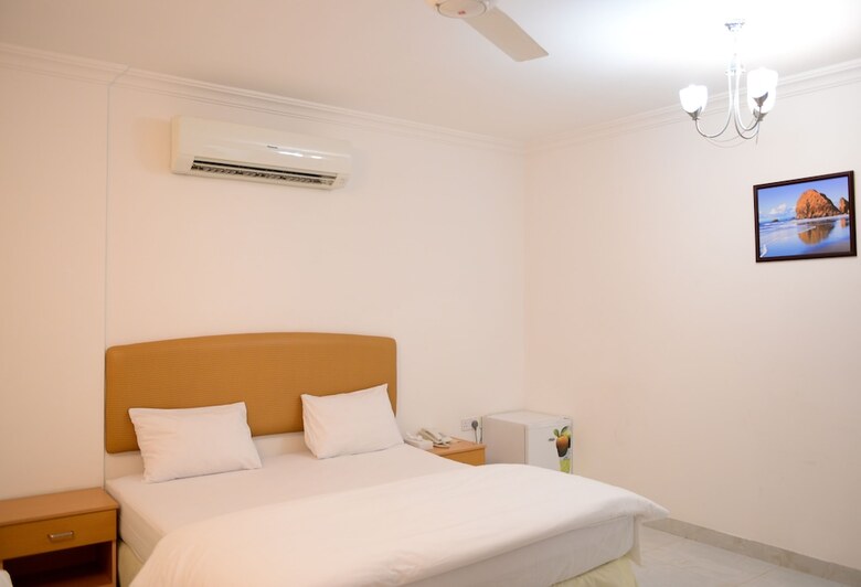 Aparthotel Oasis Hotel Apartments