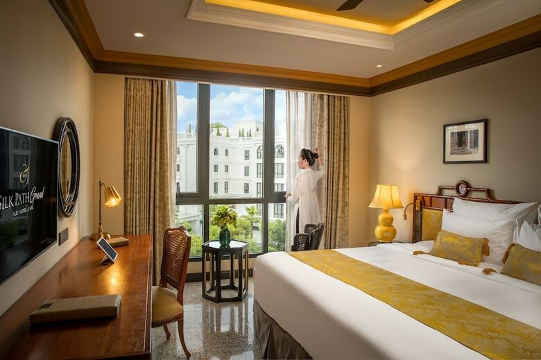 Silk Path Grand Hue Hotel