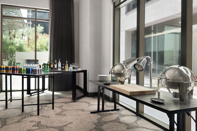 AC Hotel By Marriott Phoenix Downtown