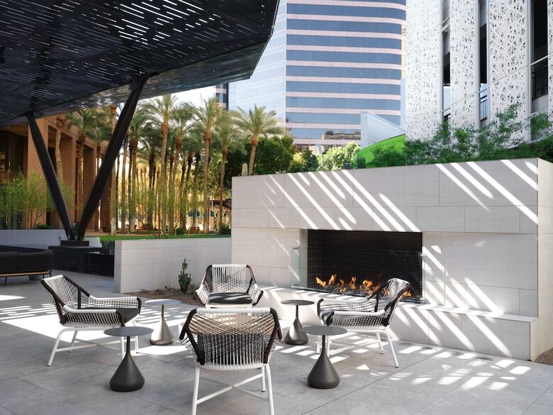AC Hotel By Marriott Phoenix Downtown