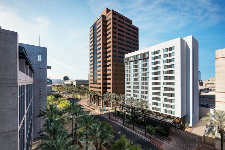 AC Hotel By Marriott Phoenix Downtown