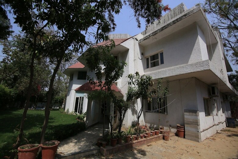 Adb Rooms Gour Farmhouse