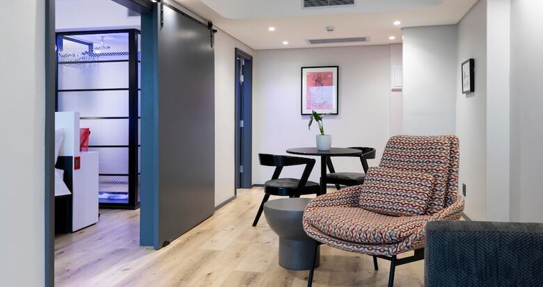Anew Hotel Green Point