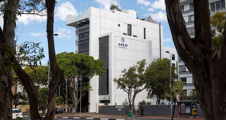 Anew Hotel Green Point