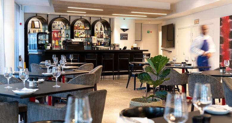 Anew Hotel Green Point