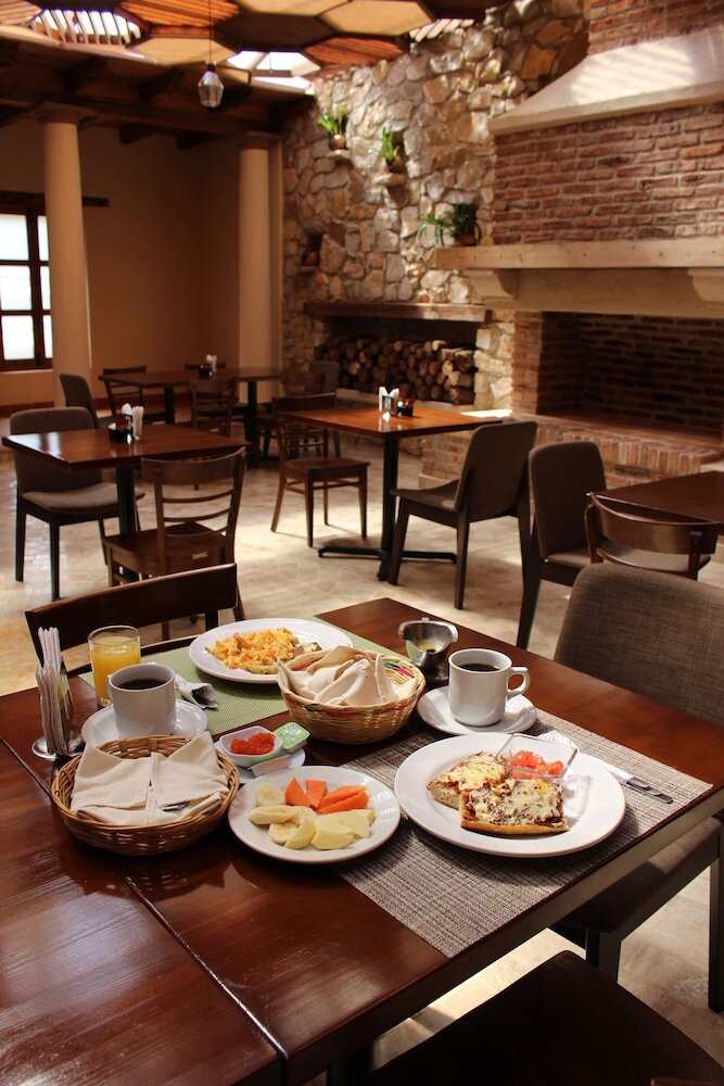 Hotel La Estancia